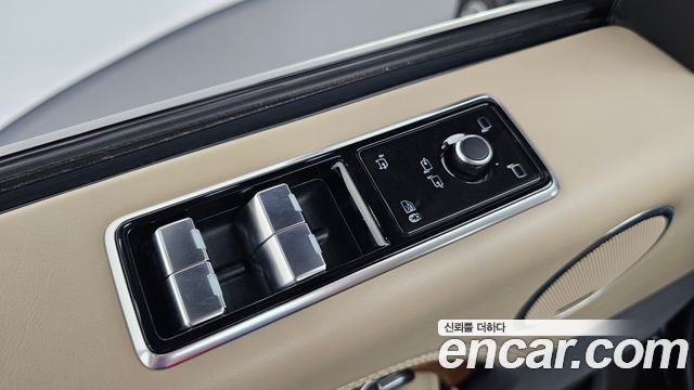Land Rover Range Rover 2019 — photo 40