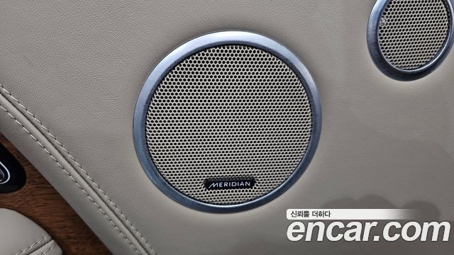 Land Rover Range Rover 2019 — photo 42