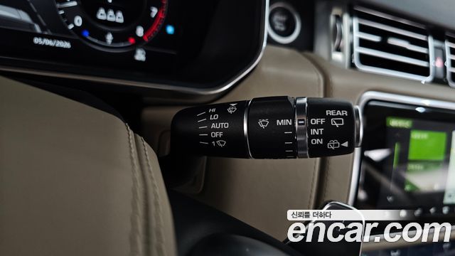 Land Rover Range Rover 2019 — photo 45