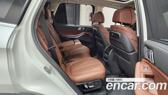BMW X5 2025 — photo 17