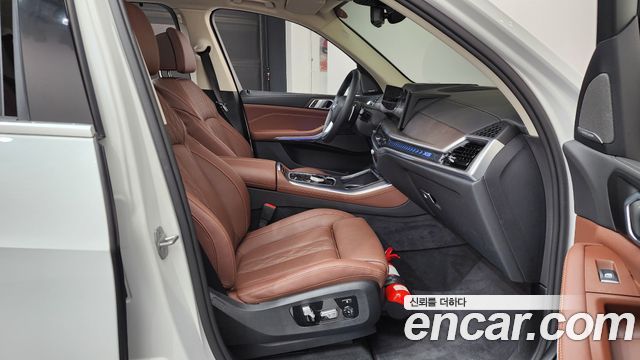 BMW X5 2025 — photo 16