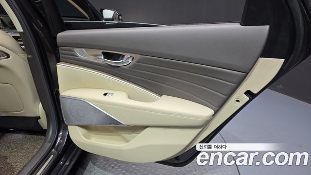 Kia K9 2020 — photo 15