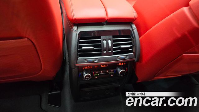 BMW X6M 2019 — photo 17