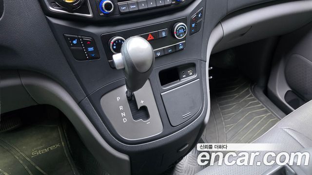 Hyundai Starex 2018 — photo 9