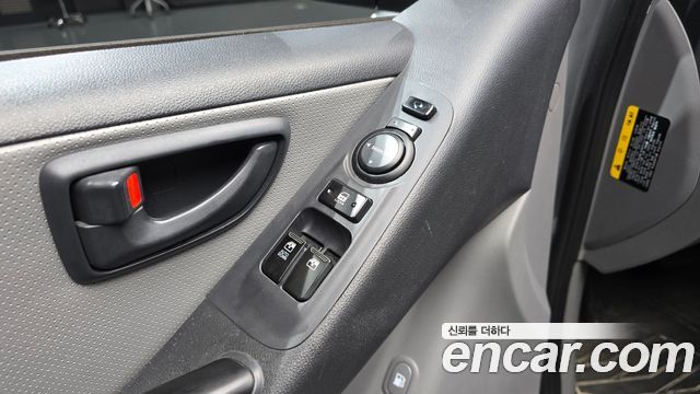 Hyundai Starex 2018 — photo 19