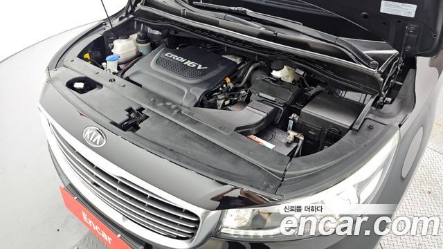 Kia Canival 2018 — photo 6