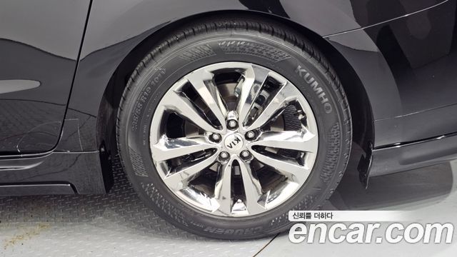 Kia Canival 2018 — photo 7