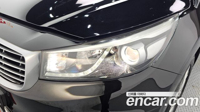 Kia Canival 2018 — photo 8