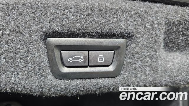 BMW 5-Series 2026 — photo 18