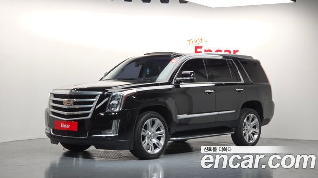 Cadillac Escalade 2018 — photo 1