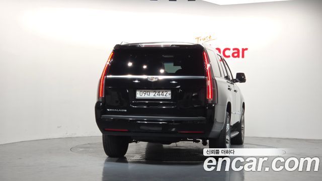 Cadillac Escalade 2018 — photo 4