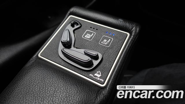 Cadillac Escalade 2018 — photo 16