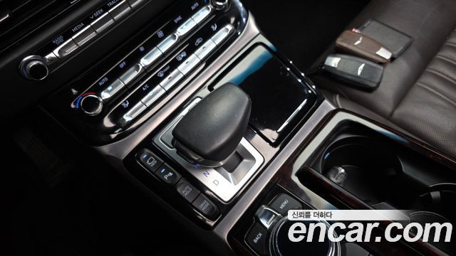 Genesis EQ900 2016 — photo 12