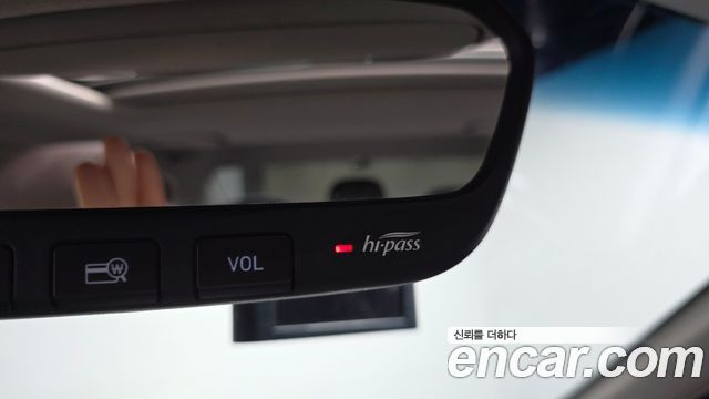 Genesis EQ900 2016 — photo 25