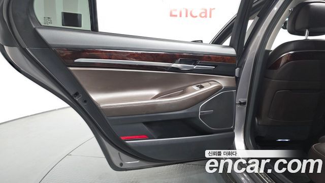 Genesis EQ900 2016 — photo 15