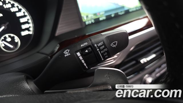 Genesis EQ900 2016 — photo 29