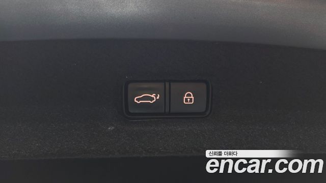 Genesis EQ900 2016 — photo 35
