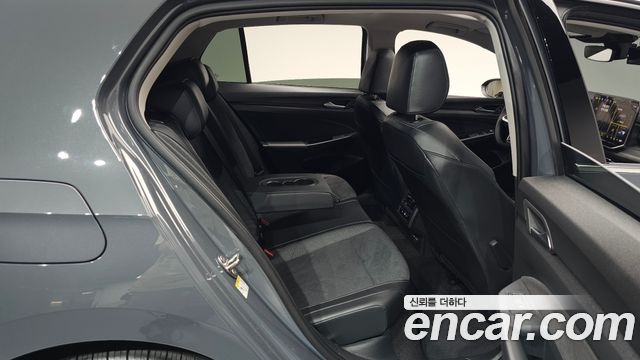 Volkswagen Golf 2026 — photo 18