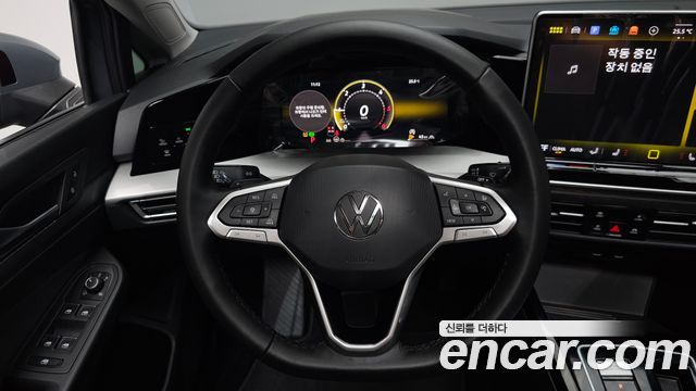 Volkswagen Golf 2026 — photo 19
