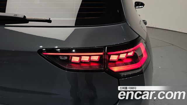 Volkswagen Golf 2026 — photo 9