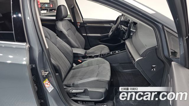 Volkswagen Golf 2026 — photo 16