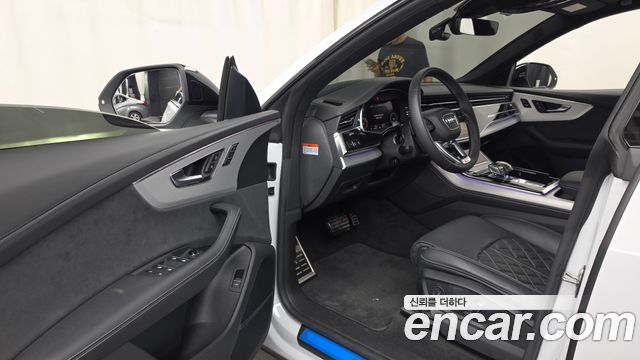 Audi Q8 2023 — photo 13