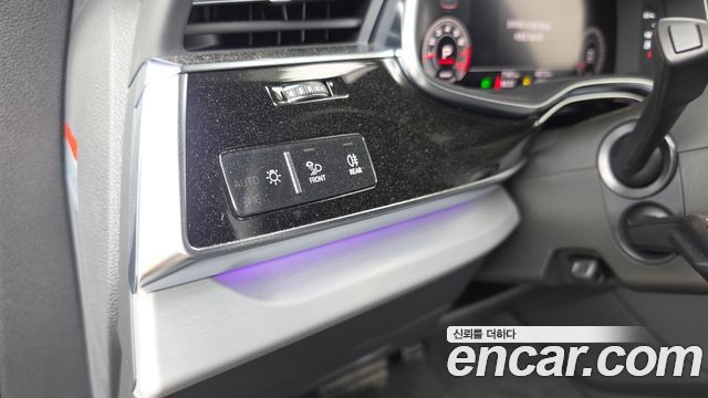 Audi Q8 2023 — photo 22