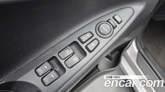 Hyundai Sonata 2013 — photo 13