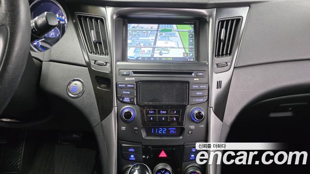 Hyundai Sonata 2013 — photo 20