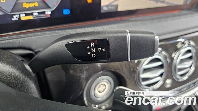 Mercedes-Benz S-Class 2019 — photo 9