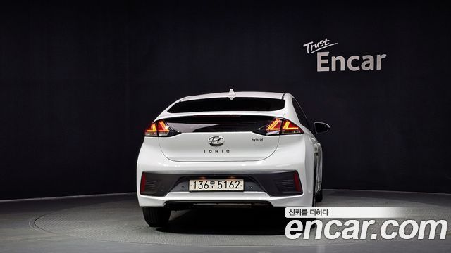 Hyundai Ioniq 2020 — photo 4