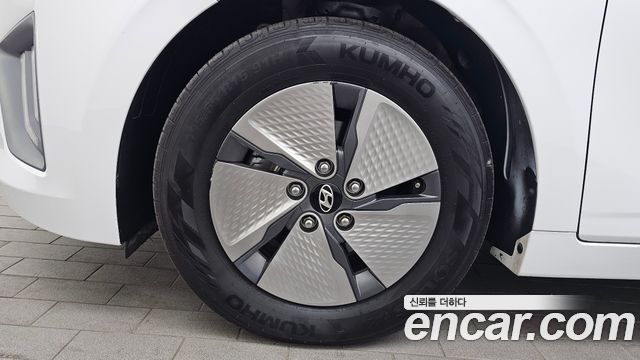 Hyundai Ioniq 2020 — photo 5