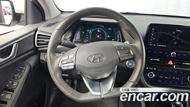 Hyundai Ioniq 2020 — photo 19