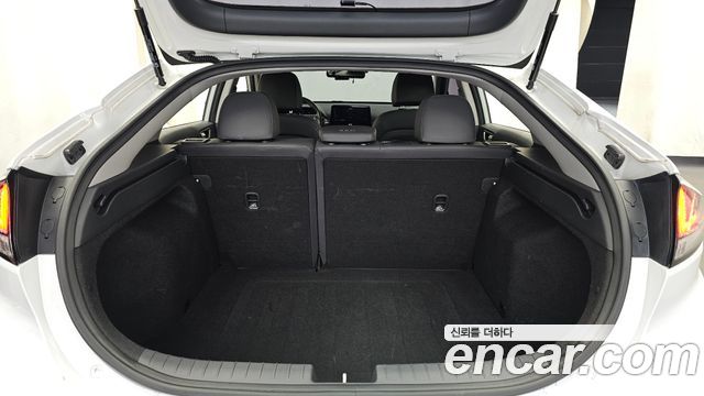 Hyundai Ioniq 2020 — photo 26