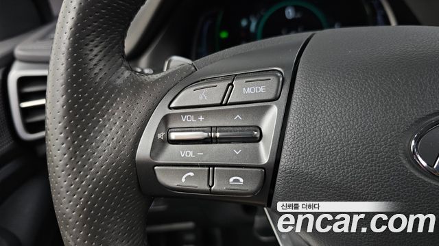 Hyundai Ioniq 2020 — photo 30