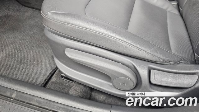 Hyundai Ioniq 2020 — photo 31