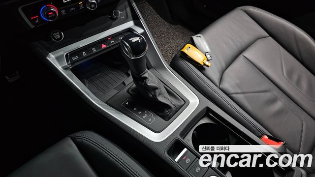 Audi Q3 2025 — photo 12