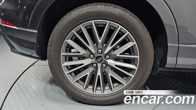Audi Q3 2025 — photo 7
