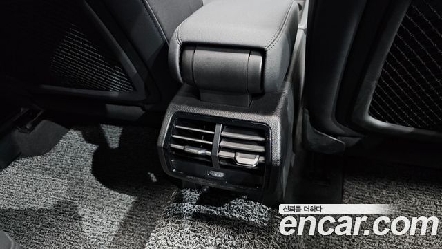 Audi Q3 2025 — photo 31