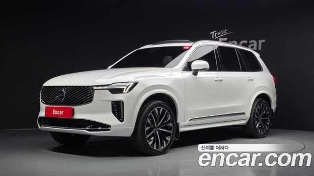 Volvo XC90 2026 — photo 1