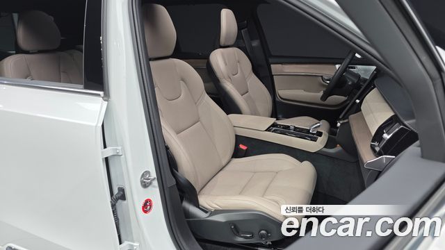 Volvo XC90 2026 — photo 12