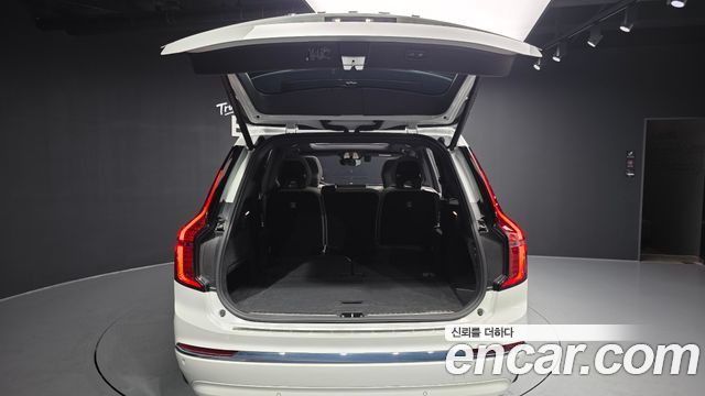 Volvo XC90 2026 — photo 20