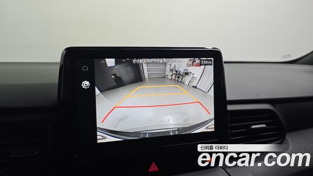 Hyundai Veloster 2021 — photo 14