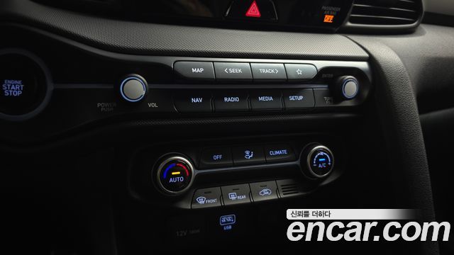 Hyundai Veloster 2021 — photo 17