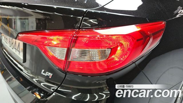 Hyundai Sonata 2015 — photo 9