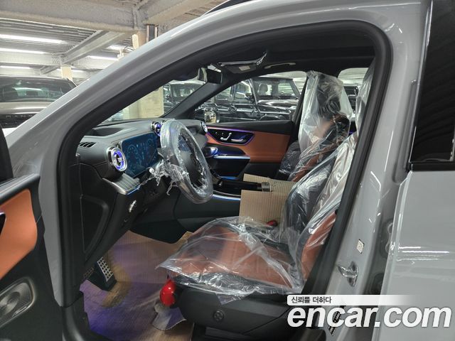 Mercedes-Benz GLC-Class 2026 — photo 5