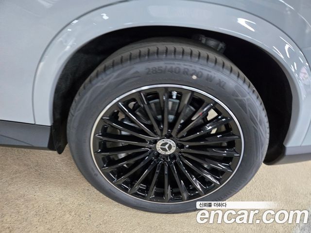 Mercedes-Benz GLC-Class 2026 — photo 11