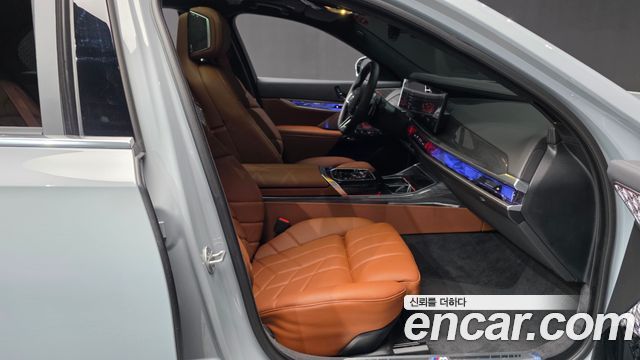 BMW 7-Series 2026 — photo 12
