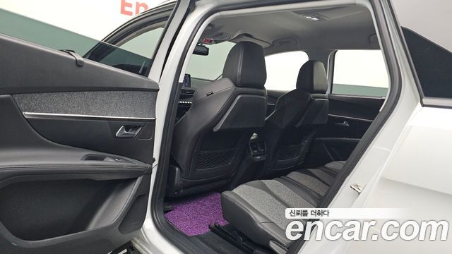 Peugeot 5008 2019 — photo 11