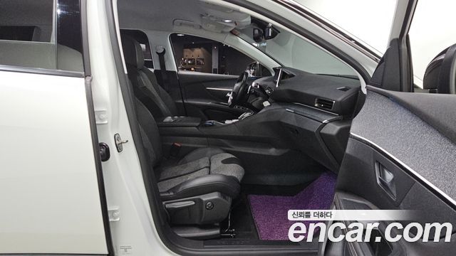 Peugeot 5008 2019 — photo 12